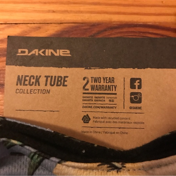 Dakine Tropical Floral Blue Neck Gater, NWT, OS - Picture 6 of 8
